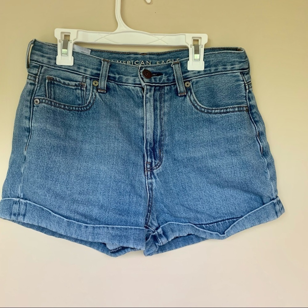 American eagle mom short denim size 4